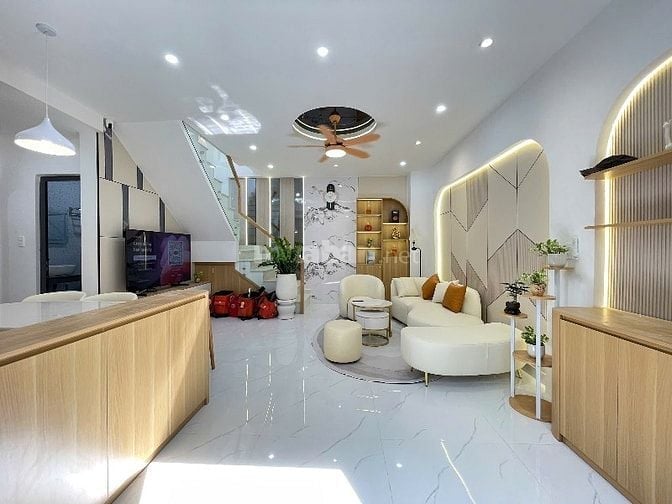 Siêu Phẩm sân vườn nghỉ dưỡng 90m2 Thích Quảng Đức, P5, Q.Phú Nhuận.