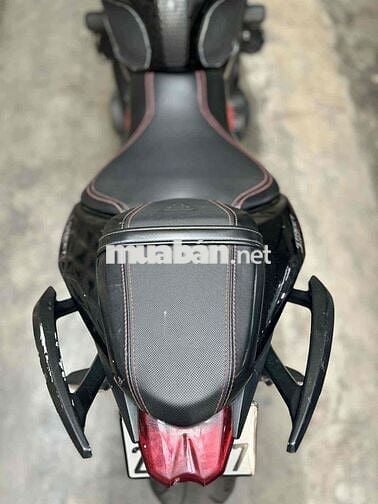 Triumph Street Triple 765 R đăng ký 11/2019