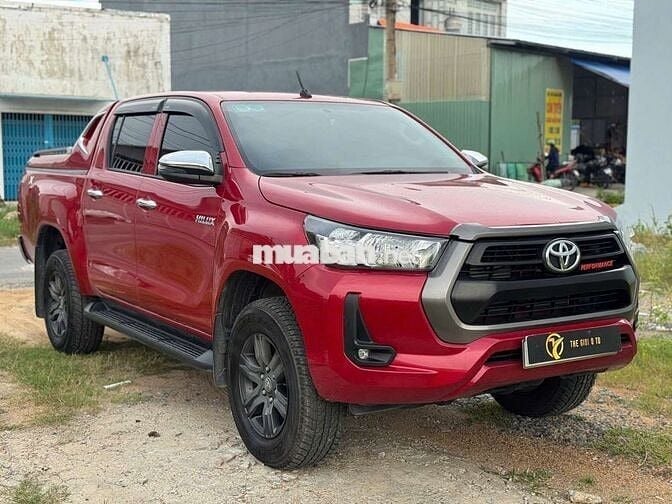 Hilux 2.4E AT 1 cầu siêu lướt 3.400km 1 chủ