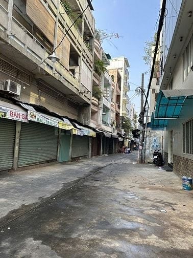 GIẢM SÂU 2,7T - CÁCH MẠNG THÁNG 8 QUẬN 3, GẦN 50M2 HẺM 6M Ô TÔ VÀO NHÀ