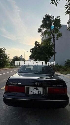 Toyota Crown 1994 giá còn thương lượng