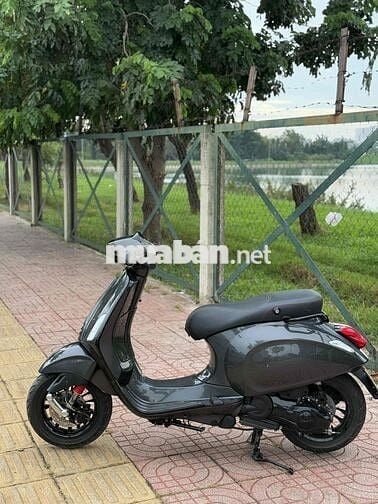dư dùng nên e cần bán ạ, vespa 2015, spirt,