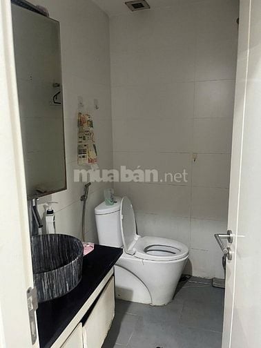 Chung cư Screc , P12, Q3, CĂN GÓC , 2PN, 2WC, 85m2, giá 13tr/tháng.