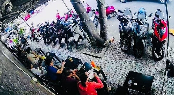 SANG QUÁN CAFE CĂN GÓC 2 MẶT TIỀN