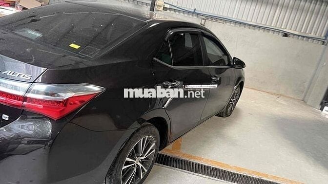 Toyota Altis 2017 2.0V đi chuẩn 47.000 km