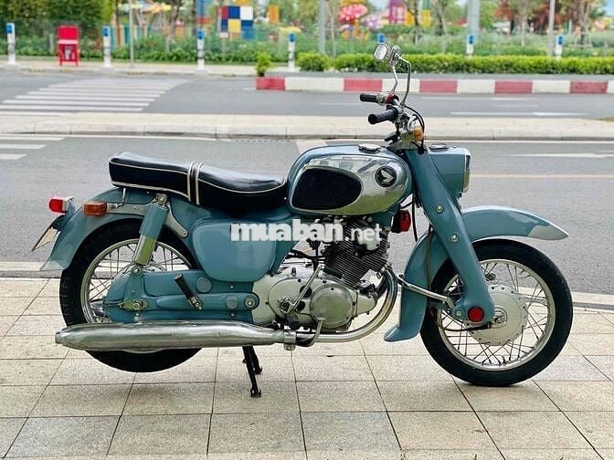 Honda Dream 305 CA77 cực hiếm