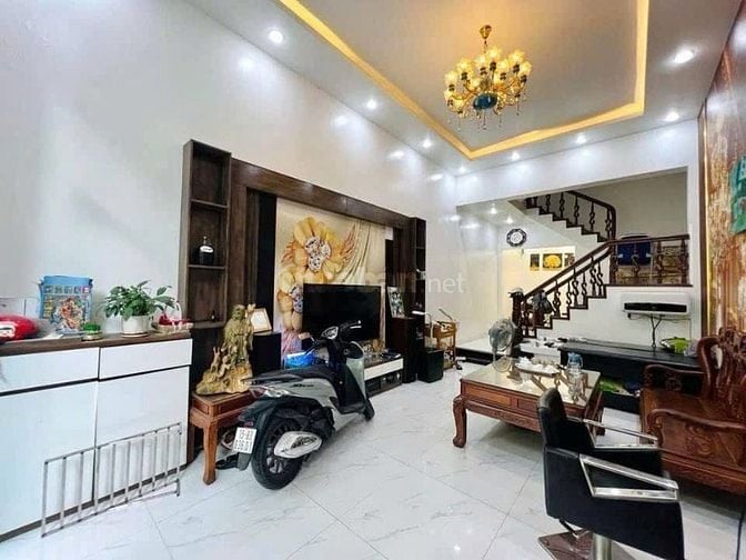 Sở hữu ngay nhà giá vô cùng ưu đãi đường Lý Chính Thắng, Q3, giá 4tỷ01