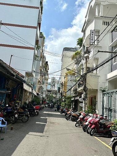 5 tầng hẻm 165 Nguyễn Thái Bình Quận 1 thu nhập 60tr/tháng giá 35 tỷ