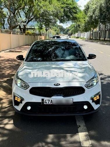 Bán xe CERATO 2020 MT rất đẹp