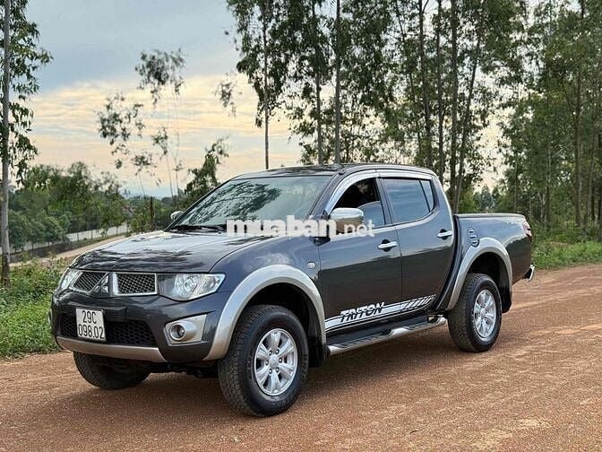 Mitsubishi Triton 2011 4x4 MT - 200000 k