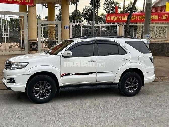 Toyota Fortuner 2016 2.7V TRD 4x2 - 130000 km