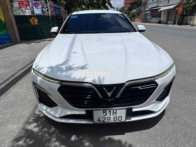 VinFast Lux A2.0 2020 A2.0 Tiêu chuẩn - 90000 km