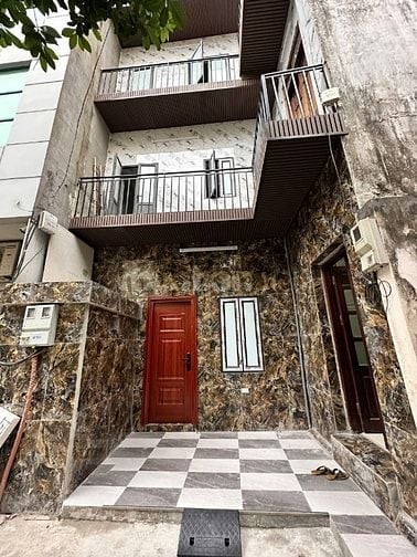 CHÍNH CHỦ CHO THUÊ NHÀ NGUYÊN CĂN MỚI TINH  - PHỐ TRẦN HƯNG ĐẠO