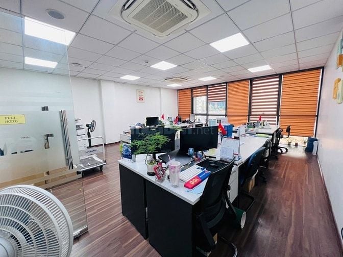 Bán nhà phố Vũ Phạm Hàm 9 tầng, 100m2, có hầm, vỉa hè, ô tô tránh.