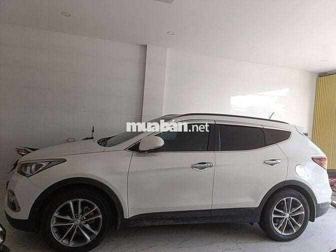Hyundai Santa Fe 2017 2.4 AT 4 WD - 83000 km