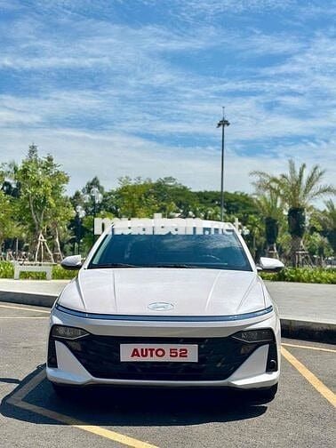Hyundai Accent 2024 1.5 AT - 10000 km