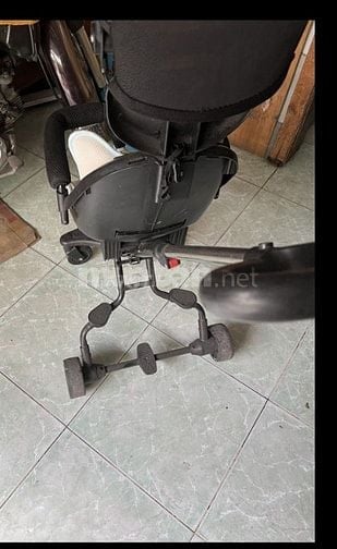 Bán xe đẩy  2 chiều gấp gọn vho bé