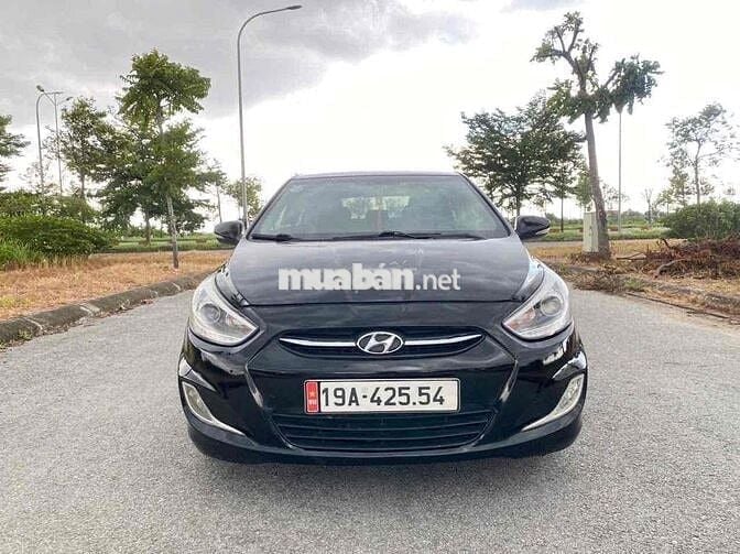 Hyundai Accent 2015 1.4 MT - 120000 km