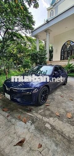 VinFast Lux A2.0 2022 A2.0 Tiêu chuẩn - 33000 km