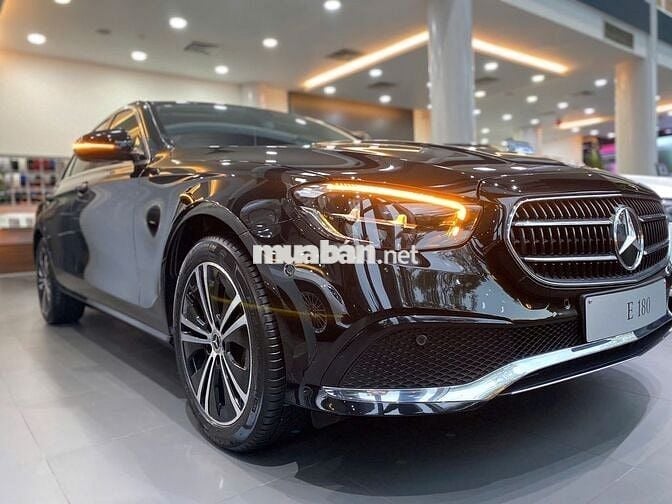 Mercedes Benz E Class 2023 E180