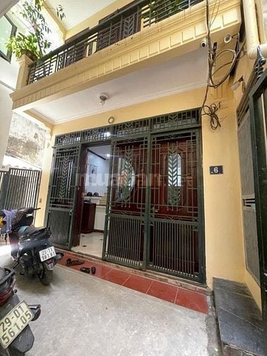 Bán Nhà Riêng Tại Phố Tôn Đức Thắng, 9,3 tỷ, 47 m2 x 5 Tầng, Lô Góc - 
