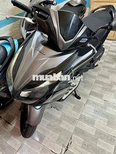Airblade 125Fi,phun xăg,xe cực Ngon,Êm,cavet 1Chủ!