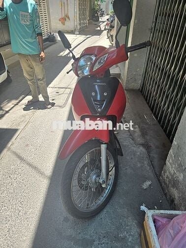Xe future 2 lên máy neo 2009