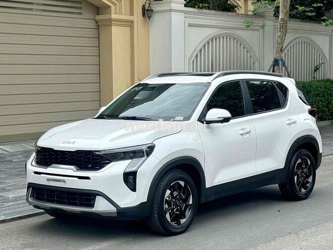 Kia Sonet 2024 Premium 1.5 AT - 8600 km