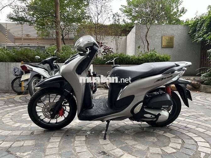 Honda SH Mode 125 bản Sport đăng ký cuối năm 2021