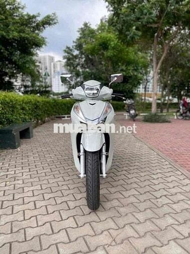 Cầm đồ thanh lý SH Ý 300i 2017 ABS BSTP Chính Chủ