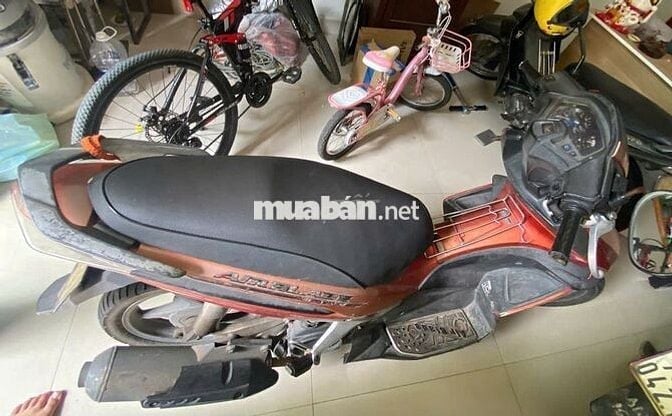 Màu đỏ đen, vẫn sử dụng bình thường