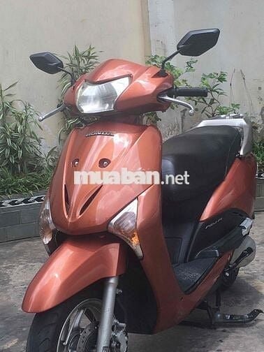 Honda SCR Fi màu cam bstp