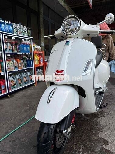 Vespa GTS300 xe đi ít DKLD 2021