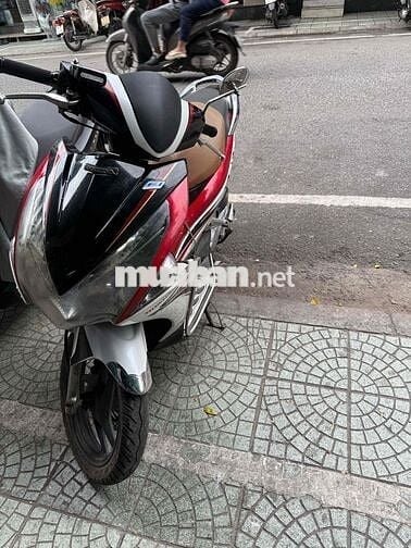 Dư dùng nên bán bớt xe AB 2012