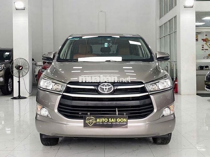 Toyota Innova 2.0G 2018 chuẩn gia đình