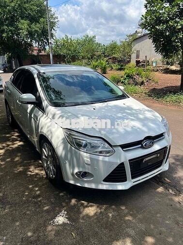 Ford Focus 2015 Titanium 2.0 AT - 100000 km