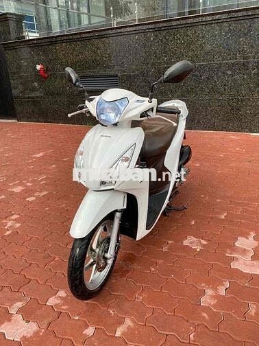Vision 2015 có giò đạp,bstp,chính chủ,xe zin đẹp