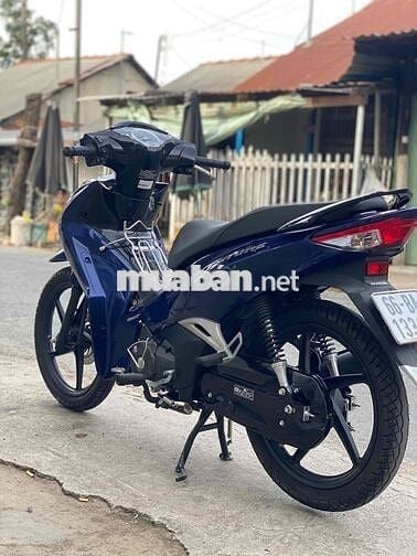 Xe quá mới dk 2024 giao đầy đủ giấy tờ chủ lên mâm