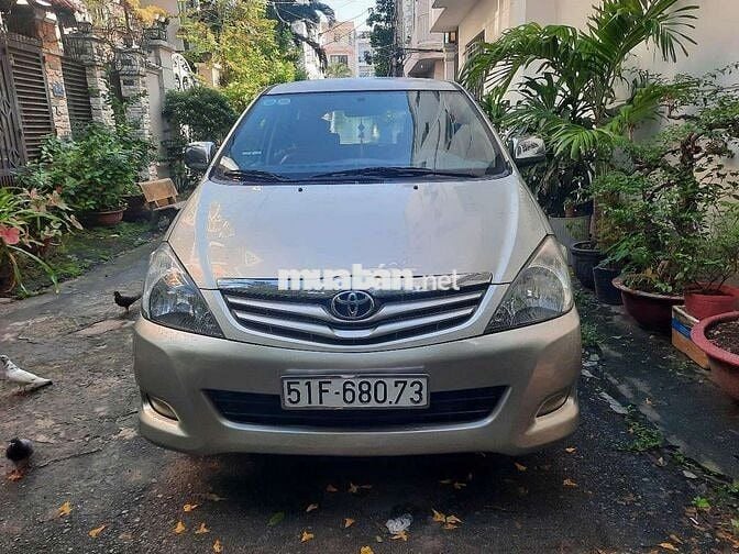Toyota Innova 2008 G, gia đình