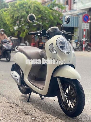 Scoopy 2025 chạy 3000km hàng bỏ mẫu