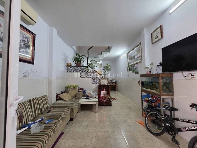 Nhà Đẹp 2 Tầng + ST, DTSD 70m2, Trần Xuân Soạn Q7, Gần BV Tân Hưng 