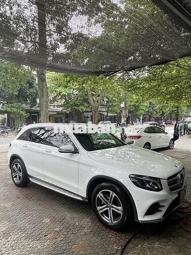 Mercedes Benz GLC 2019 200 - 4970 km