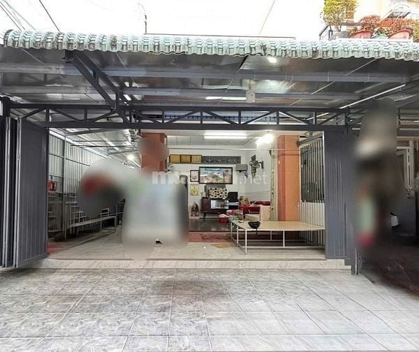 Gia đình có việc cần bán gấp căn nhà ở Bình Chánh 600tr không bớt