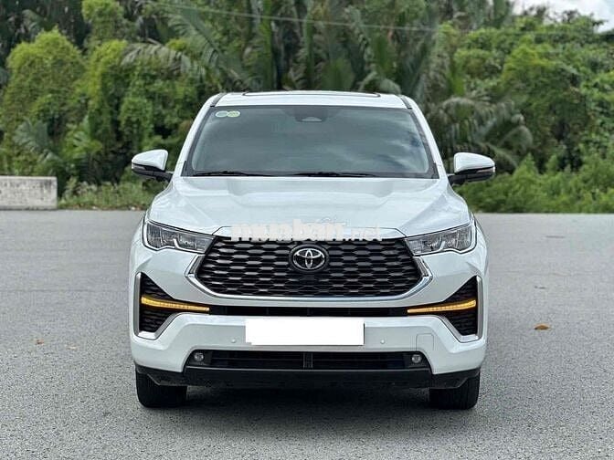 Bán gấp Innova Hybrid 2024 đk 5/25 Hiếm có khó tìm