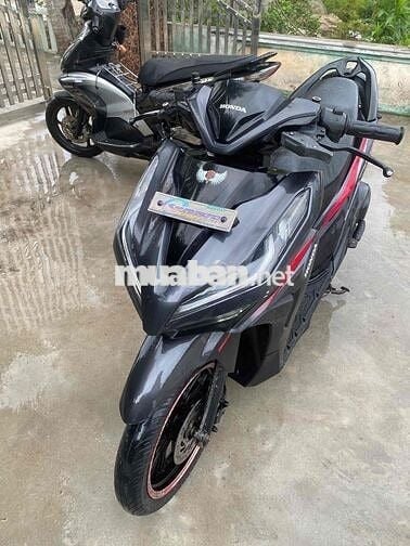 25đ , vario 125 / 2018 .