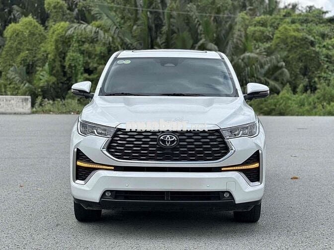 Toyota Innova Cross 2025 - 2000 km Siêu Lướt