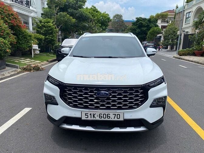 Gia đình đổi 7 chổ cần bán lại xe Ford Territory