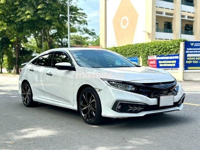 Honda Civic 2019 RS 1.5 AT chạy cực bốc