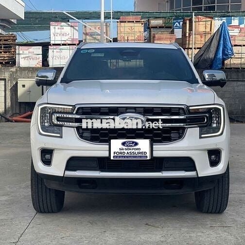 Ford Everest 2024 Titanium 2.0L 4x2 AT - 22000 km