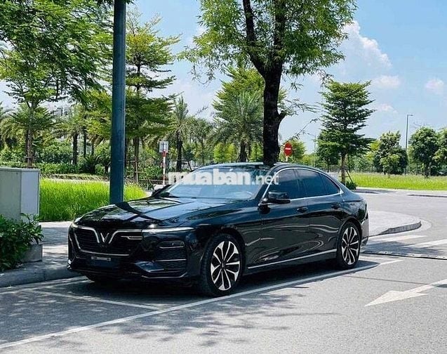 VinFast Lux A2.0 2020 Premium 2.0 AT